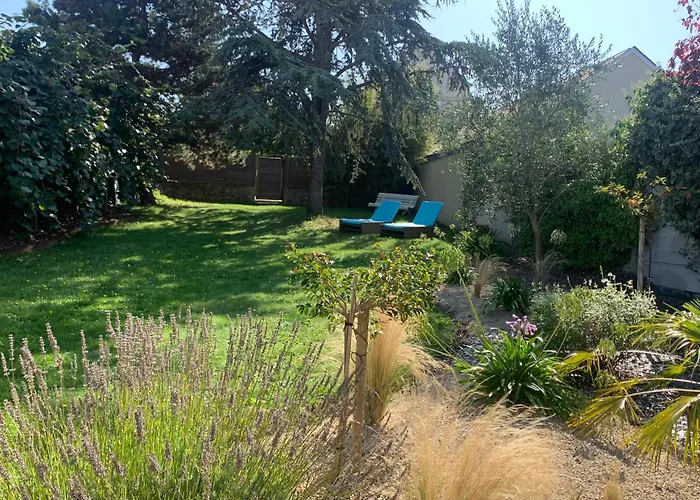 L\'Annexe, F2 Avec Jardin, 800 M De La Plage